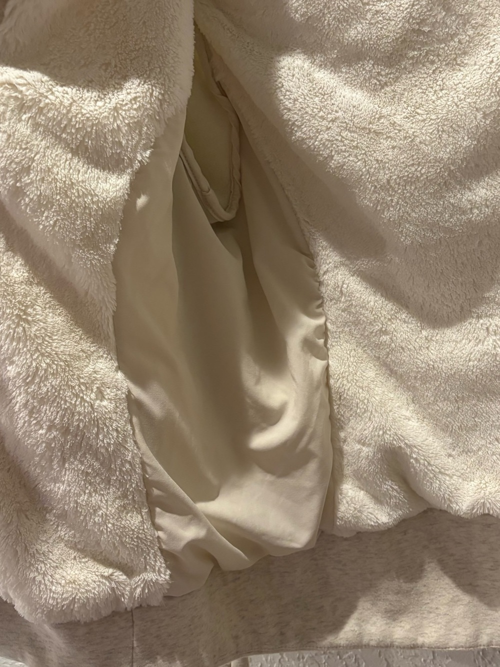 90 Degree By Reflex Cream Hooded Puffer Jacket with Fleece Lining - Picture 7 of 7